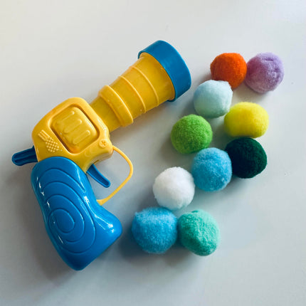 Cat Interactive Ball Launcher Toy with set of small soft balls