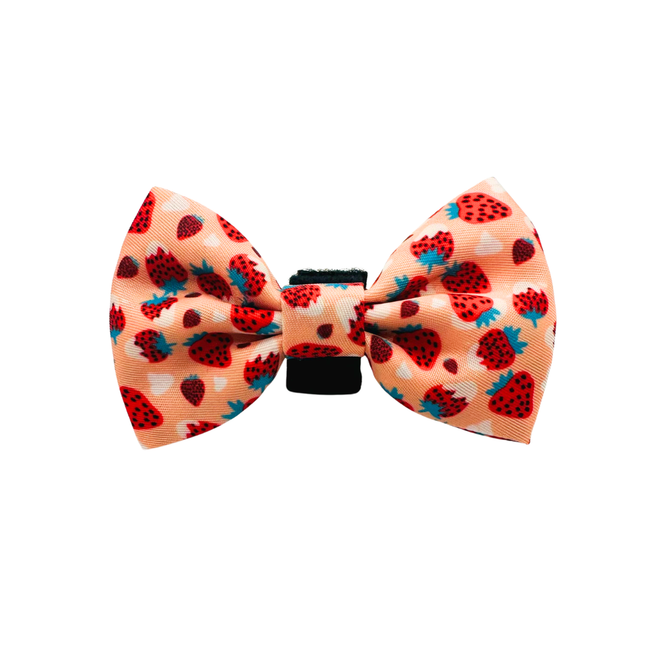 Strawberries & Cream Bow Tie